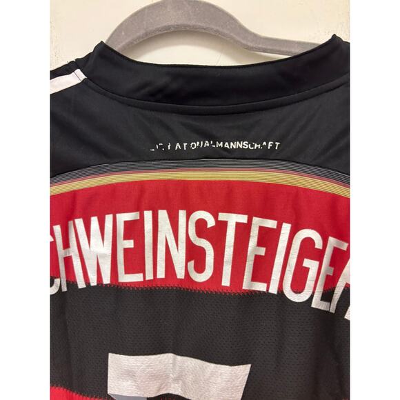 Adidas Germany Fifa 2014 World Champs Schweinsteiger Jersey Large - Picture 4 of 4
